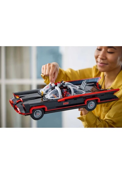 LEGO® 76328 Dc Batman : The Classic Tv Series Batmobile 1822 Parça