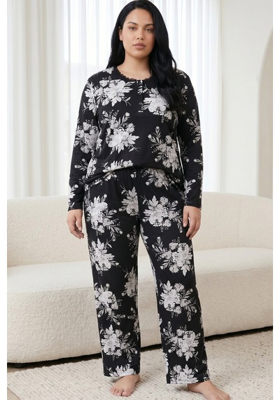 Siyah İnci Düğmeli Pamuklu Likralı Büyük Beden Battal Boy Örme Pijama Takım 26240930 Çok Renkli Siyah İnci Düğmeli Pamuklu Likralı Büyük Beden Battal Boy Örme Pijama Takım 26240930 Çok Renkli
