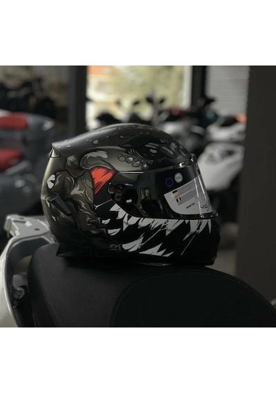 Sway 820 Full Face Aynalı Vizör Kapalı Motosiklet Kaskı M Beden Monster Model Gri - Kırmızı