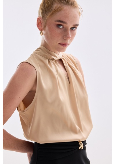 Sateen Yaka Detaylı Saten Bluz - Camel-136679 CAMEL