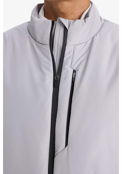 Defacto Defactofit Su İtici Slim Fit Dar Kesim Fermuarlı Su Geçirmez Mont E9484ax25wngr487 Gri