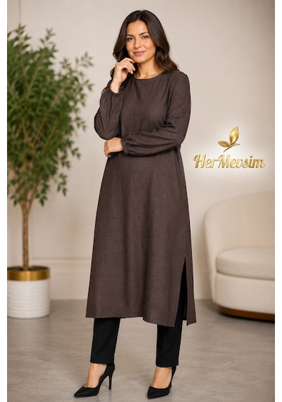 Hermevsim Missbah Kadın Efnan Keten Basic 115cm Yanı Yırtmaçlı Uzun Kahve Tunik Kahverengi Hermevsim Missbah Kadın Efnan Keten Basic 115cm Yanı Yırtmaçlı Uzun Kahve Tunik Kahverengi