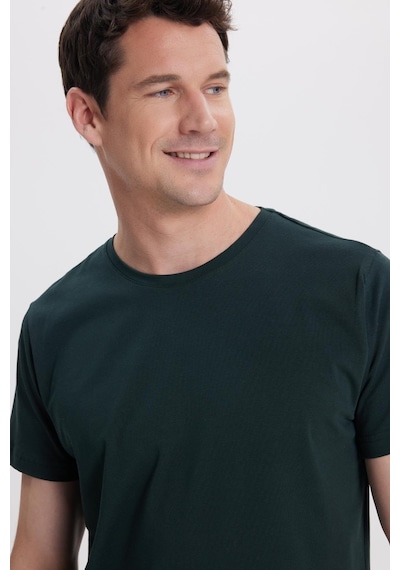 Tudors Erkek Slim Fit Dar Kesim Pamuklu Yumuşak Doku Likralı Esnek Kumaş Basic Koyu Yeşil Bisiklet Yaka Tişört-35714 Koyu Yeşil Tudors Erkek Slim Fit Dar Kesim Pamuklu Yumuşak Doku Likralı Esnek Kumaş Basic Koyu Yeşil Bisiklet Yaka Tişört-35714 Koyu Yeşil