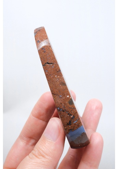 Mor Druzy Cepsi İle Ametist Akik Serbest Formda, Mavi Şeritlerle Ve Terrakota Matrisli Taş, 69g