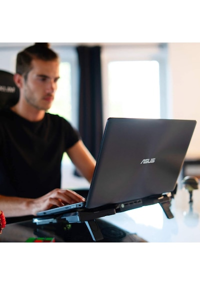 Dexim DNA002 Frigus Ledli 4 Fanlı 17.3" Stand Gaming Notebook Soğutucu Dexim DNA002 Frigus Ledli 4 Fanlı 17.3" Stand Gaming Notebook Soğutucu