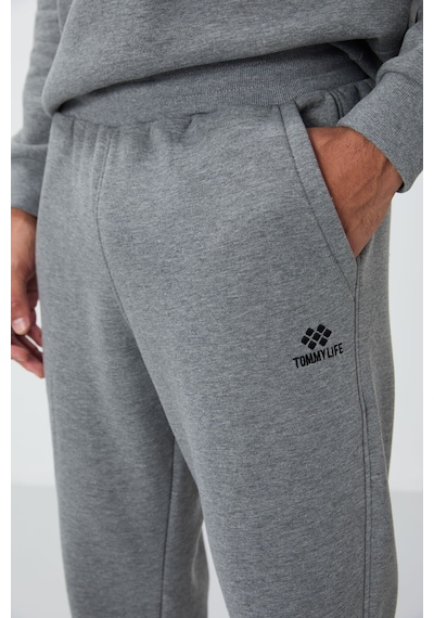Tommy Life Gri Melanj Pamuklu Kalın İçi Tüylü Yumuşak Dokulu Comfort Fit Nakışlı Erkek Eşofman Takım -85265 GRİ MELANJ Tommy Life Gri Melanj Pamuklu Kalın İçi Tüylü Yumuşak Dokulu Comfort Fit Nakışlı Erkek Eşofman Takım -85265 GRİ MELANJ