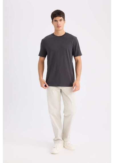 DeFacto %100 Pamuk New Regular Fit Bisiklet Yaka Basic Düz Kısa Kollu Tişört V7699AZ25SPAR214 DeFacto %100 Pamuk New Regular Fit Bisiklet Yaka Basic Düz Kısa Kollu Tişört V7699AZ25SPAR214