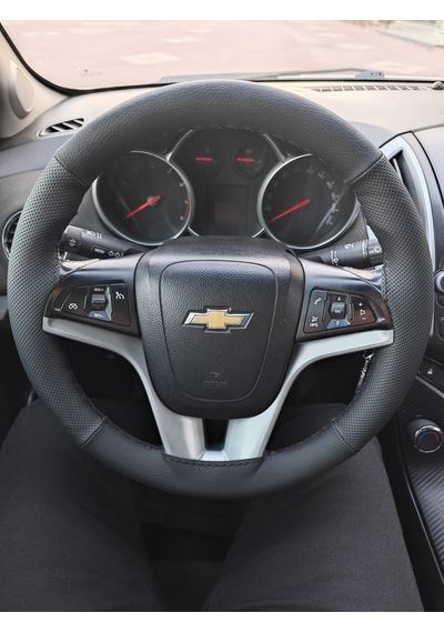 Dikişli Direksiyon Kılıfı Siyah / Nokta Deri Siyah Dikişli Chevrolet Cruze İçin Renkli