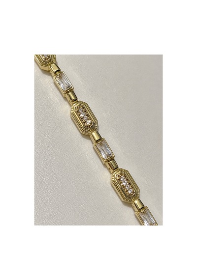 Zenie Gold Renkli Zirkon Taş Detaylı Altın Kaplama Geometrik Şık Suya Dayanıklı Kadın Bileklik Açık Gri Zenie Gold Renkli Zirkon Taş Detaylı Altın Kaplama Geometrik Şık Suya Dayanıklı Kadın Bileklik Açık Gri