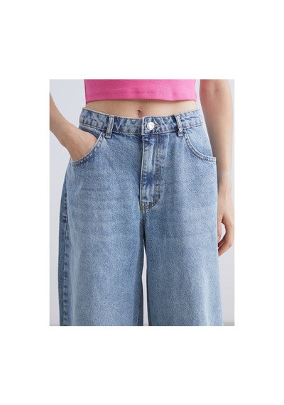 LC Waikiki Alıta Cıty Farkıyla Xsıde Mavi Denim Düz Bermuda Kadın Jean Şort Mavi - 940246467 Mavi LC Waikiki Alıta Cıty Farkıyla Xsıde Mavi Denim Düz Bermuda Kadın Jean Şort Mavi - 940246467 Mavi