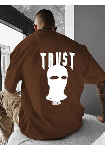 Trust Baskılı Oversize Tişört Kahverengi