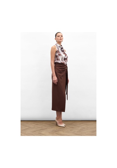 Sateen Aksesuar Kuşaklı Yırtmaçlı Etek - Kahve-136887 Kahve