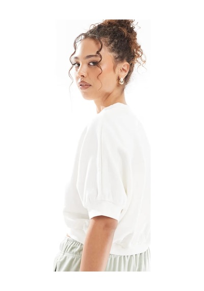 Nike Crop Loose Fit French Terry Short Sleeve Top Kadın Bol Kesim Crop Kısa Kollu Sweatshirt Beyaz Kırık Beyaz