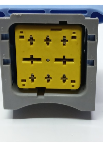 Renault Kızdırma Role Soketi 8k002