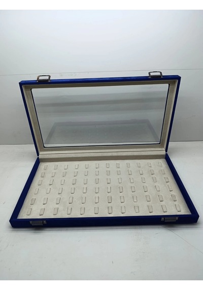 Yeni Cam Kapaklı Süet Lacivert Kumaş 45 Cm / 25 Cm Tırnaklı Yüzük Tablası