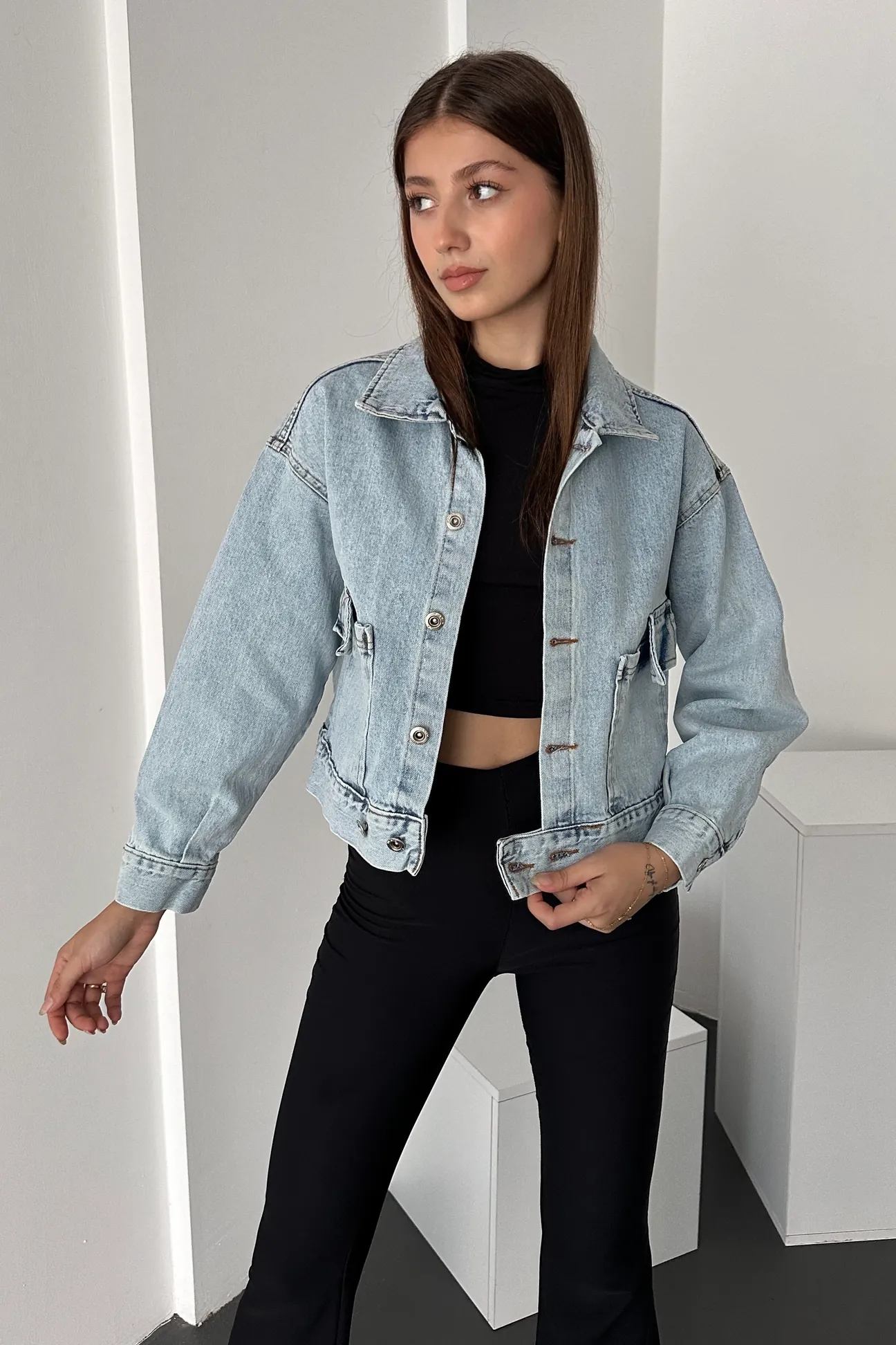 Lirya Prive Çift Cep Beli Düğme Detaylı Denim Ceket Mavi