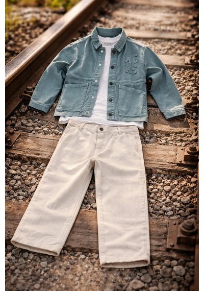 Uğur Bebe Mackays %100 Koton Yeşil Kanvas Ceketli Erkek Çocuk Takımı Krem Kanvas Pantolon & Desenli Tişört Yeşil Yeşil Uğur Bebe Mackays %100 Koton Yeşil Kanvas Ceketli Erkek Çocuk Takımı Krem Kanvas Pantolon & Desenli Tişört Yeşil Yeşil