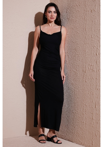 Lela Büzgü Detaylı Slim Fit Yırtmaçlı Uzun Boy Asimetrik Yaka Bayan Elbise 5866291 Siyah