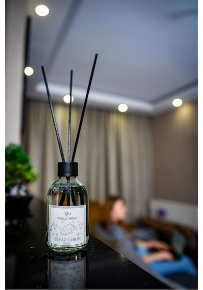 Vivaldi Home Beyaz Sabun Çubuklu Oda Kokusu Esansiyel Uçucu Yağ 100 ML