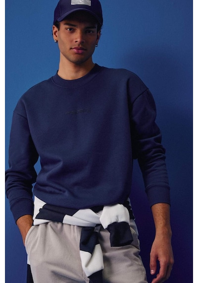 Defacto Boxy Fit Bisiklet Yaka İçi Yumuşak Tüylü Baskılı Sweatshirt X8282az25aunv64 Lacivert Defacto Boxy Fit Bisiklet Yaka İçi Yumuşak Tüylü Baskılı Sweatshirt X8282az25aunv64 Lacivert