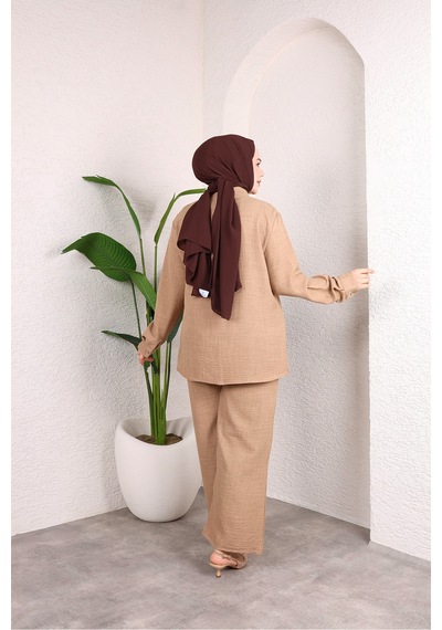 Hira Life Fashion Kadın Çift Cepli Önü Bağlamalı Düğmeli Tunik Pantolon Tessetür İkili Takım Vizon Vizon Hira Life Fashion Kadın Çift Cepli Önü Bağlamalı Düğmeli Tunik Pantolon Tessetür İkili Takım Vizon Vizon