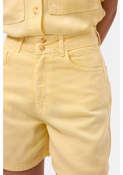 it's basic Kadın Light Sarı 6s6-108 Relax Fit Kemer Detaylı %100 Koton Denim Şort