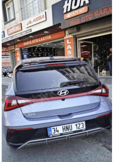 Hyundai İ20 2020-2024 Bagaj Üstü Spoiler Anatomik Model Fiber Parlak Siyah Boyalı
