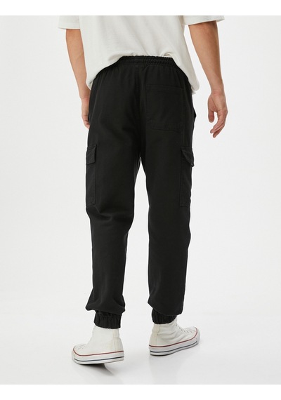 Koton Jogger Pantolon Cep Detaylı Beli Bağcıklı Pamuklu Siyah 4sam40008hw 4SAM40008HW999 Siyah Koton Jogger Pantolon Cep Detaylı Beli Bağcıklı Pamuklu Siyah 4sam40008hw 4SAM40008HW999 Siyah