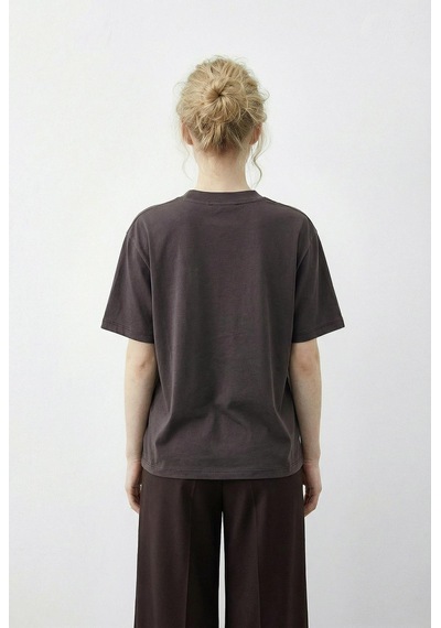 Shade Kadın Tokalı Fular Detaylı Basic T-shirt 7601 60283978 - Kakao Çok Renkli