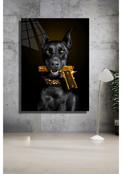 Doberman Ve Silah Cam Tablo Sanatsal Duvar Dekoru Canlı Renkli Baskı Salon Ve Oturma Odası Sevdiklerinize Hediyelik Dayanıklı Cam Yapı