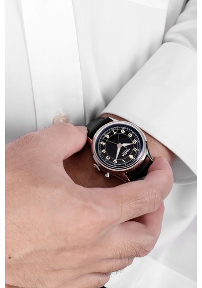 Vulcain Cricket Classique 36 Mm Black - White/blue Sapphire Caseback Mekanik Alarm Erkek Kol Saati Metalik