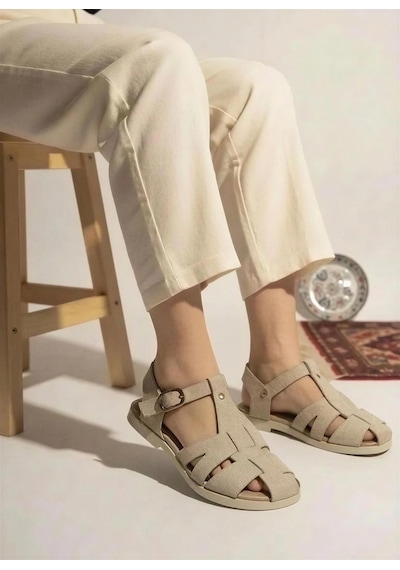 Altın Pabuç Kadın Sandalet Kaymaz Rahat Yumuşak Ortopedik Taban Günlük Önü Kapalı Yazlık Sandalet Krem Altın Pabuç Kadın Sandalet Kaymaz Rahat Yumuşak Ortopedik Taban Günlük Önü Kapalı Yazlık Sandalet Krem