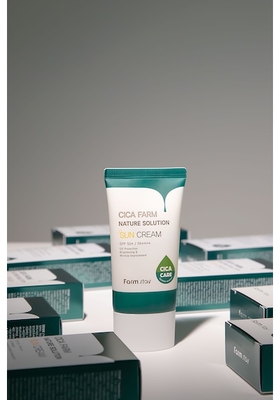 Farmstay Cıca Farm Nature Solutıon Sun Cream 50g - Cica Özlü Yatıştırıcı Güneş Koruyucu Krem