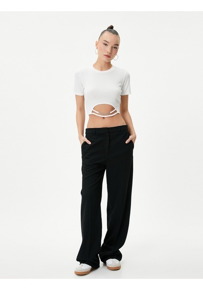 Koton Crop Tişört Metal Aksesuar Detaylı Kısa Kollu Bisiklet Yaka Ekru 4sal10036ık 4SAL10036IK010 Ekru Koton Crop Tişört Metal Aksesuar Detaylı Kısa Kollu Bisiklet Yaka Ekru 4sal10036ık 4SAL10036IK010 Ekru