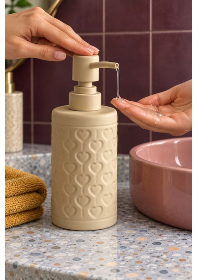 Rosıe Kum Beji Kabartma Kalp Desenli Yuvarlak Seramik Sıvı Sabunluk 350 Ml Karışık