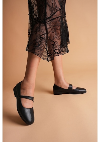 Analin Shoes Kadın Hakiki Deri Toka Detaylı Babet Siyah