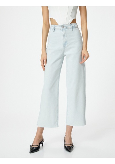 Koton Geniş Kısa Paça Kot Pantolon Yüksek Bel Esnek Rahat Kalıp Cepli Pamuklu - Sandra Jeans Bleach 4sal40047md 4SAL40047MDBCH Açık Mavi Koton Geniş Kısa Paça Kot Pantolon Yüksek Bel Esnek Rahat Kalıp Cepli Pamuklu - Sandra Jeans Bleach 4sal40047md 4SAL40047MDBCH Açık Mavi