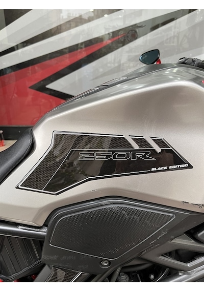 Cb 250 R Tank Pad Set Motorsiklet Koruma Siyah-Gümüş