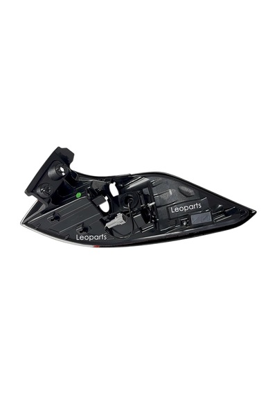 Leoparts Toyota Corolla Cross Stop Lambası Dış Sol Ledli 2022-2024 81561-16700