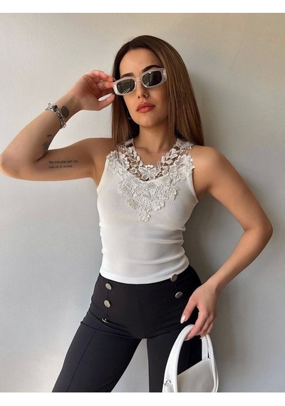 Defymoda Kadın Ottoman Kumaş Dantel Detaylı Bluz Beyaz