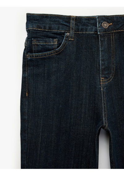 Koton Pamuklu Dar Kesim Düğmeli Cepli İspanyol Paça Denim Pantolon - Flare Jeans Koyu İndigo 7sal40024md Koton Pamuklu Dar Kesim Düğmeli Cepli İspanyol Paça Denim Pantolon - Flare Jeans Koyu İndigo 7sal40024md