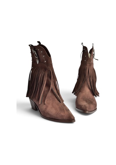 Fox Shoes Z726104202 Kahverengi Süet Kalın Alçak Topuklu Püsküllü Kovboy Model Kadın Bot Fox Shoes Z726104202 Kahverengi Süet Kalın Alçak Topuklu Püsküllü Kovboy Model Kadın Bot