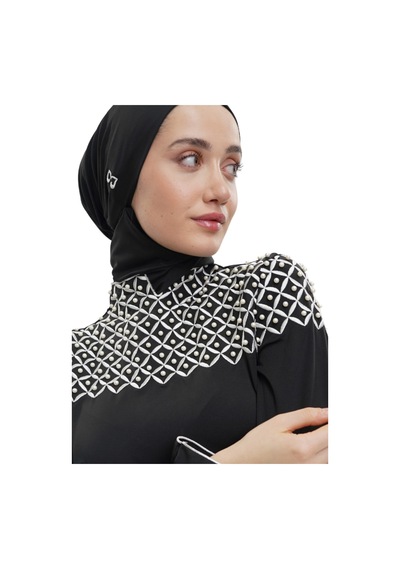 Mayovera İnci Nakışlı Tesettür Mayo Siyah