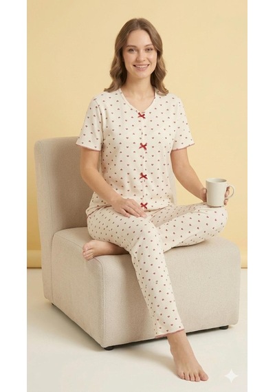 Sleeproom Yazlık Ekru Kırmızı Kalp Desenli Kısa Kol Penye %100 Pamuk Pijama Takım
