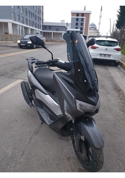 Motocam Arora Zrx 200 Ön Cam 2022 Model 65cm Siyah Renkli 4mm Orta Boylu