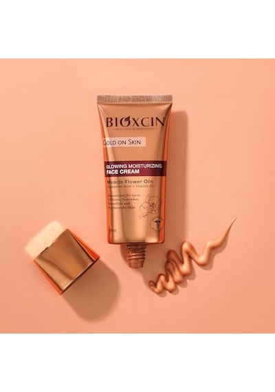Bioxcin Gold On Skin Işıltılı Nemlendirici Yüz Kremi Hyalüronik Asitli, Pantenollü, Çiçek Yağları İle Zenginleştirilmiş, Tüm Cilt Tipleri İçin, 50 Ml