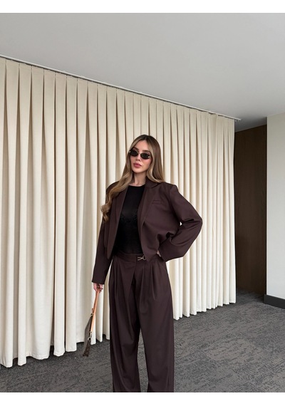 Laluvia Kahverengi Crop Ceket Pantolon Takım - 9689 Kahverengi