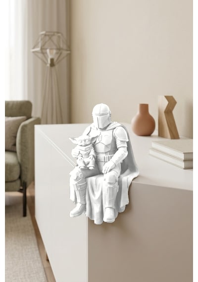 Zırhlı Savaşçı Ve Yeşil Yaratık Figürü Oturan Biblo 7x10 Cm Beyaz