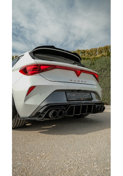 Cupra Leon 2025+ Body Kit Seti Ön Lip Difüzör Flap Marşpiyel Spoiler Piano Black