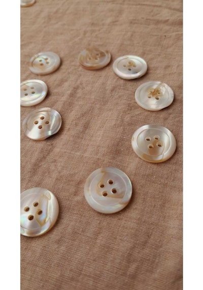 Doğal Hakiki Midye Kabugu Düğme -8 Mm 20 Adet